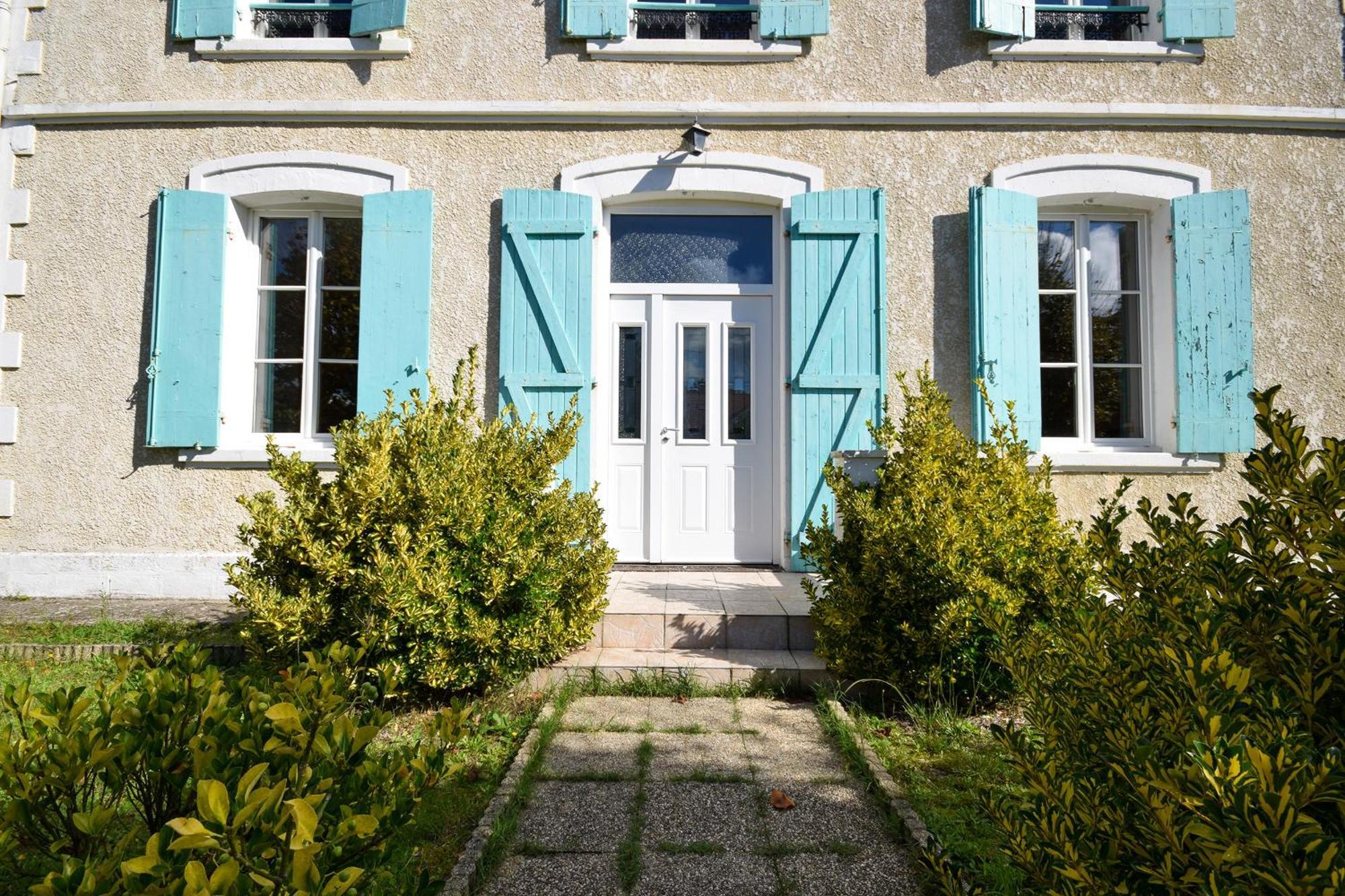 Villa Avec Piscine Et Billard 사브레 외부 사진